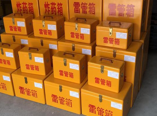 下谷坪土家族乡玻璃钢雷管箱的使用寿命一般是多少？